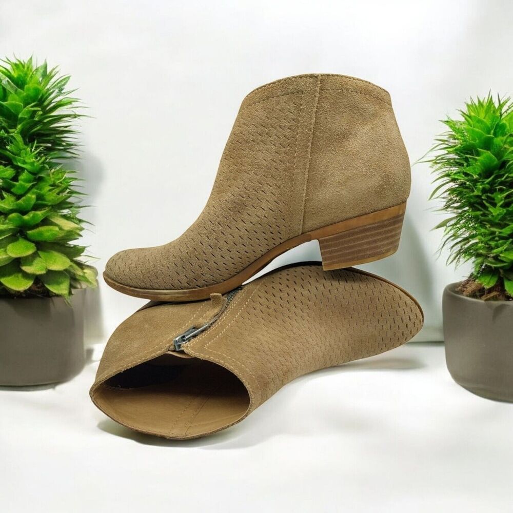 Lucky Brand Women's Tan Suede Perforated Ankle Boots Booties Size 7.5M Low Heel
